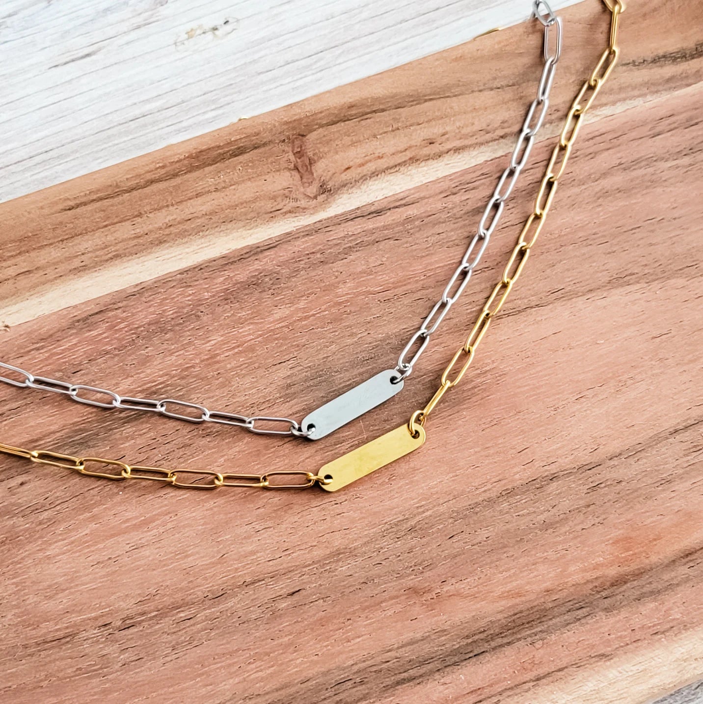 Oval Bar Paperclip Necklace