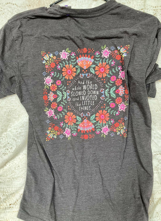 #1928 Natural life tee sz med