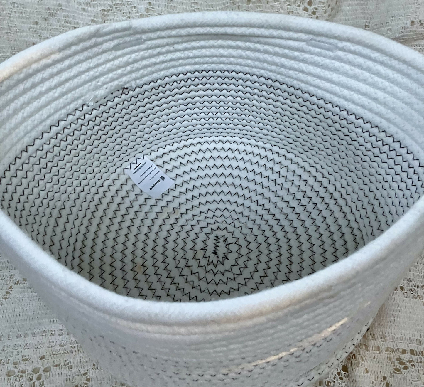 #174 Woven white basket