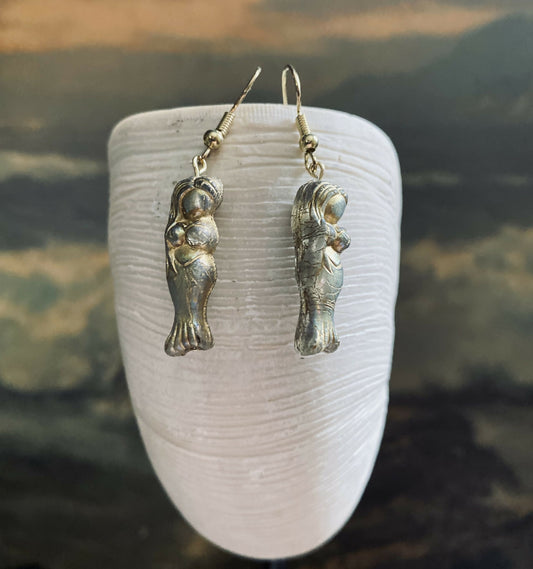 asherahearrings,pearlescent