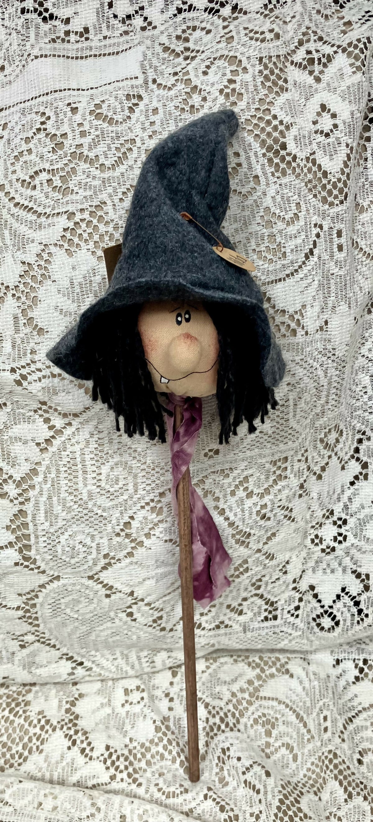 #1271 H & M Hilda witch wand