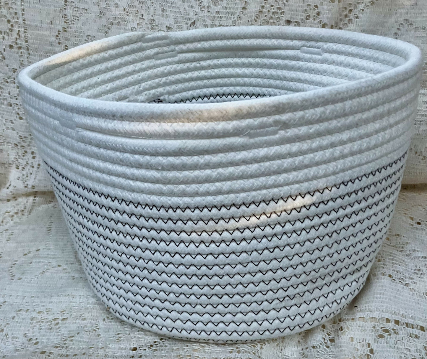 #174 Woven white basket