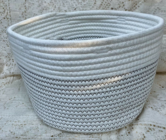 #174 Woven white basket