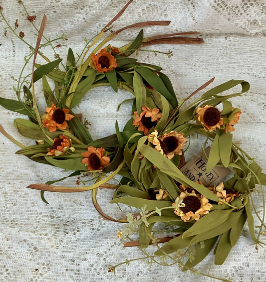 H & M Lg sunflower candle ring #2563