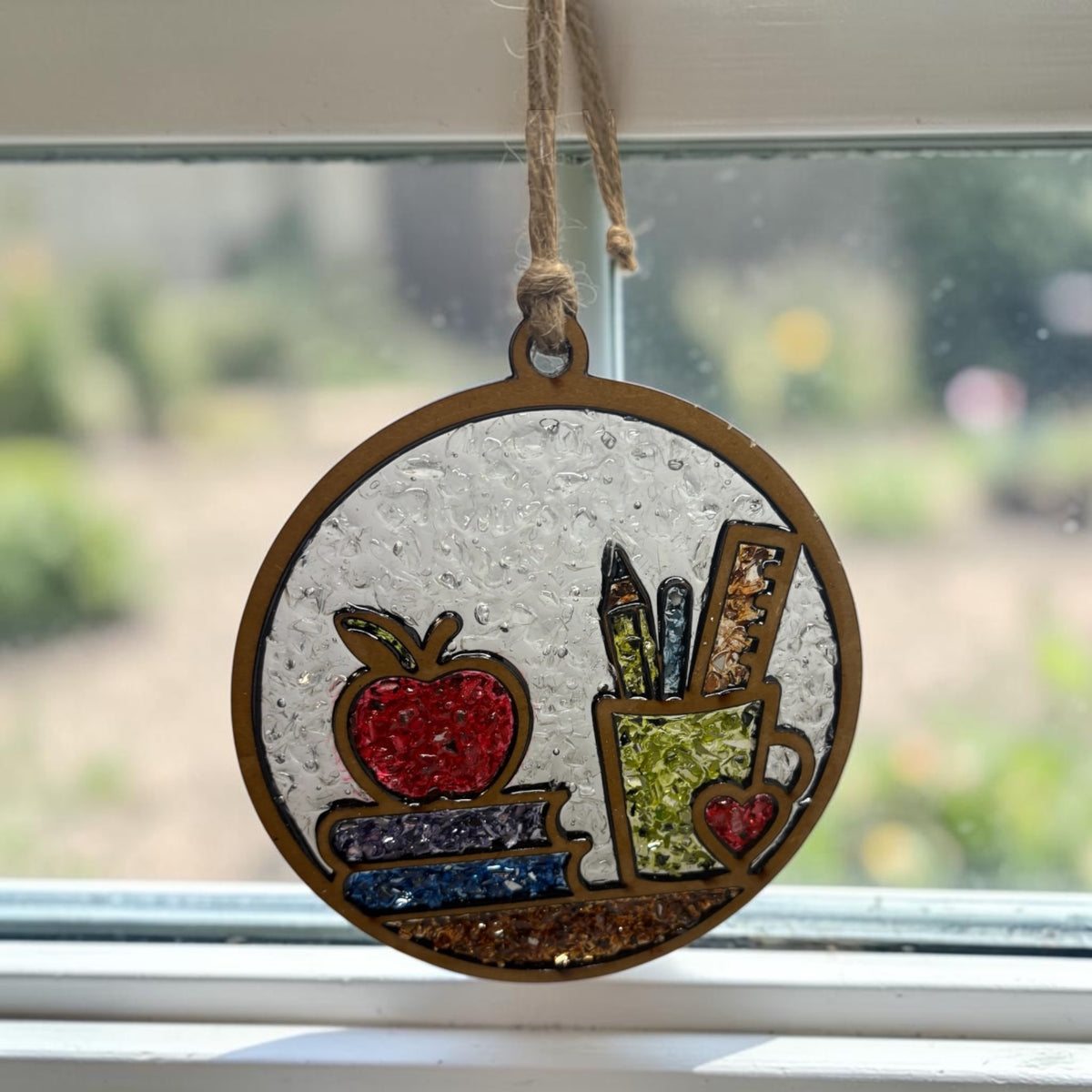 CLASS - Crushed Glass Resin Sun Catcher
