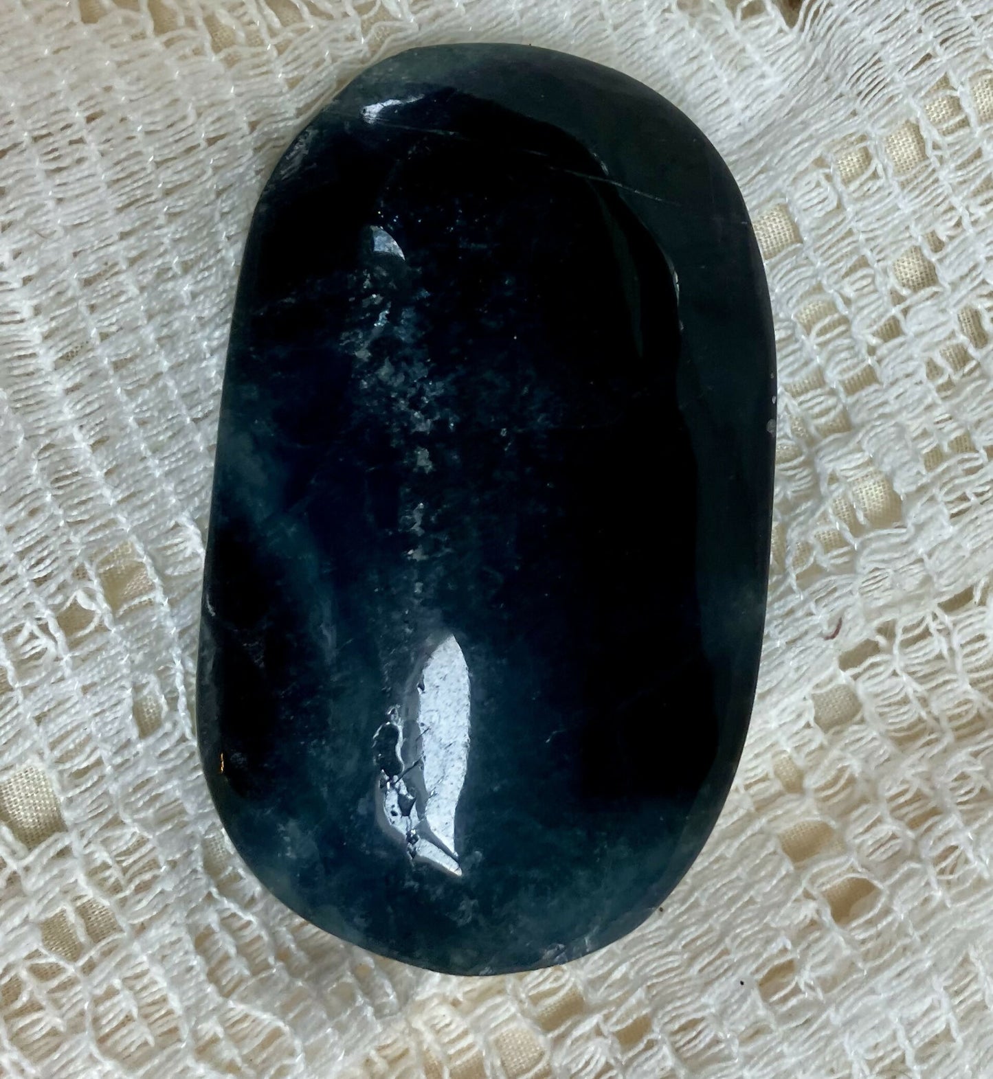 #3070 Black rose fluorite palm