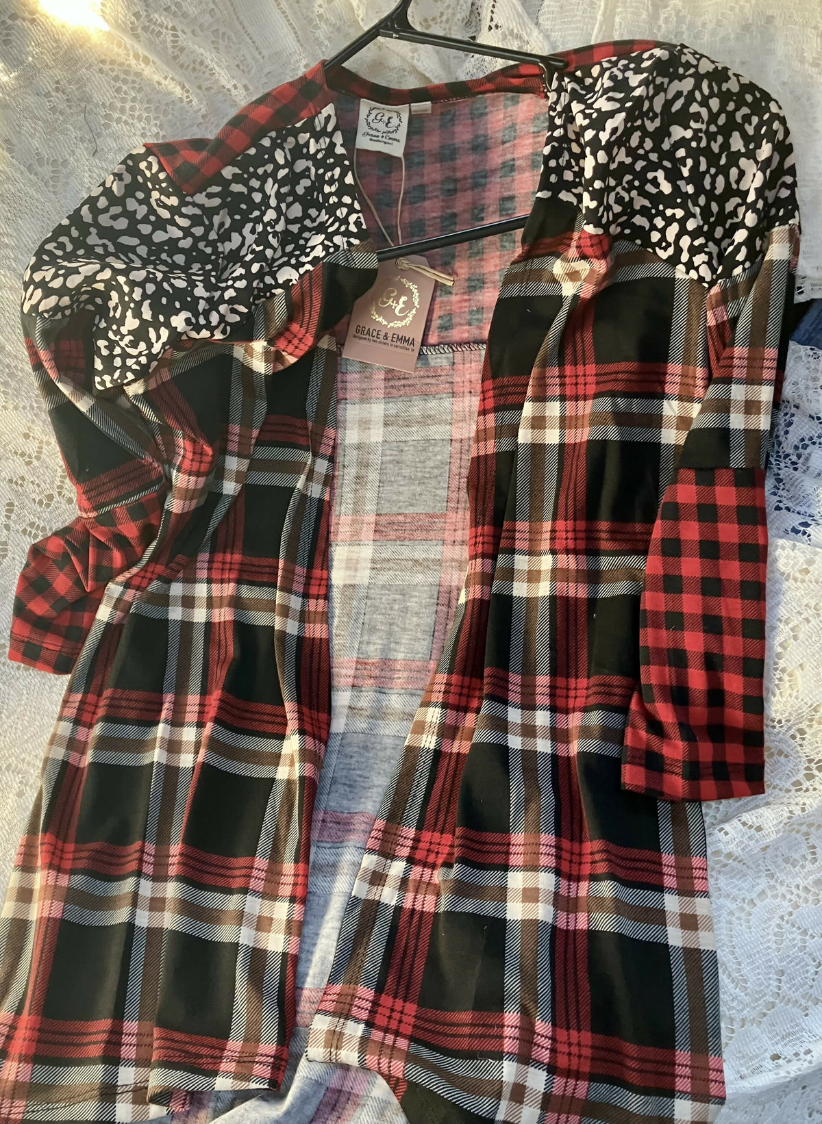 #3320 Girls plaid cardigan 10/12