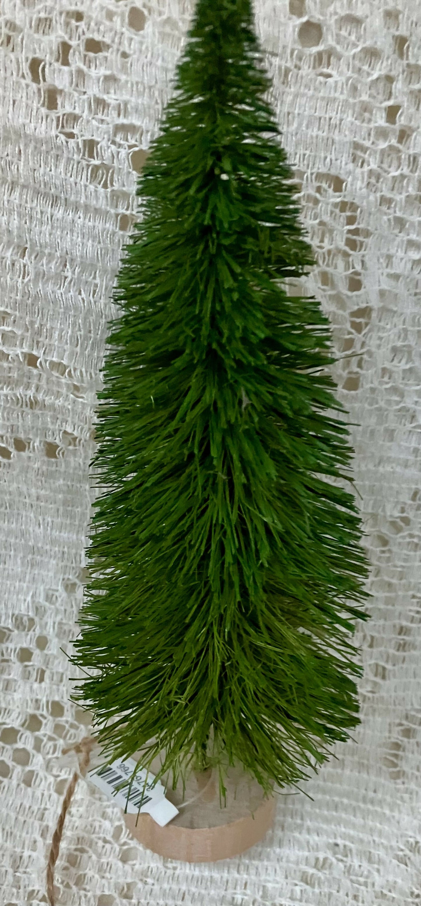 7" Bottle brush tree #2392