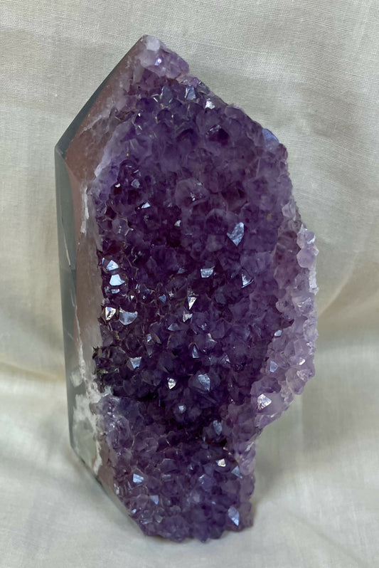 #3062 5 1/2" Amethyst tower 666gr