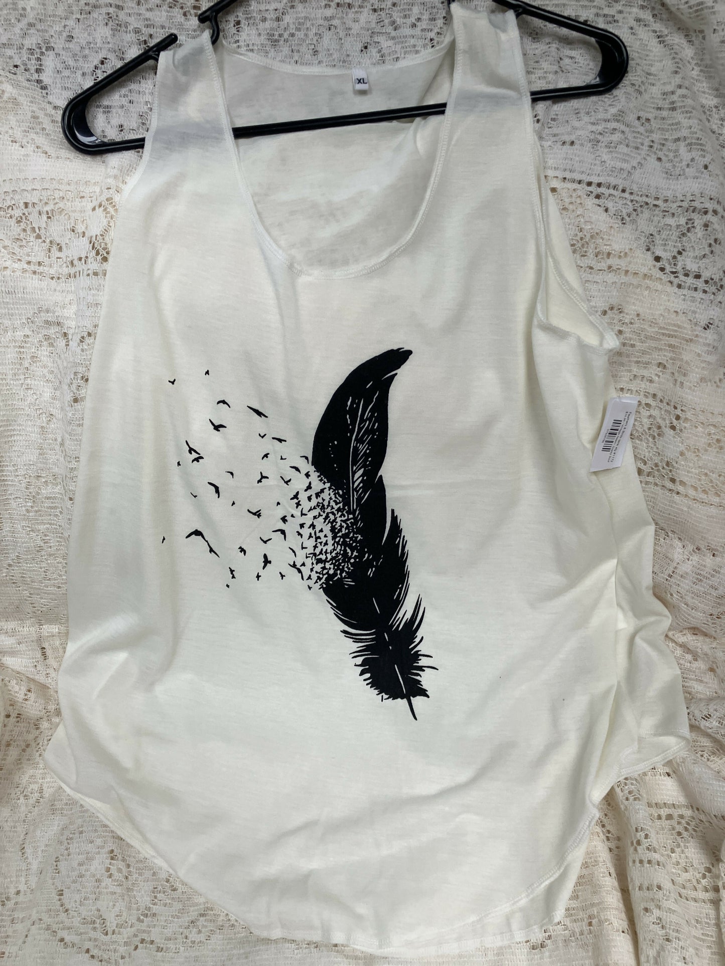 #2037 Feather & Birds tank XLG