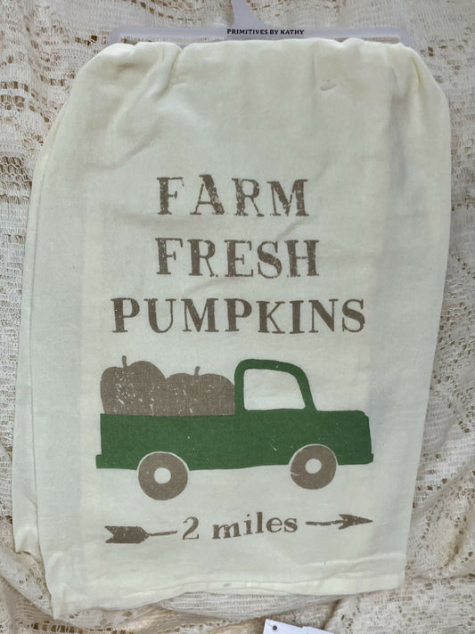 #2149 Farm fresh pumpkin towel