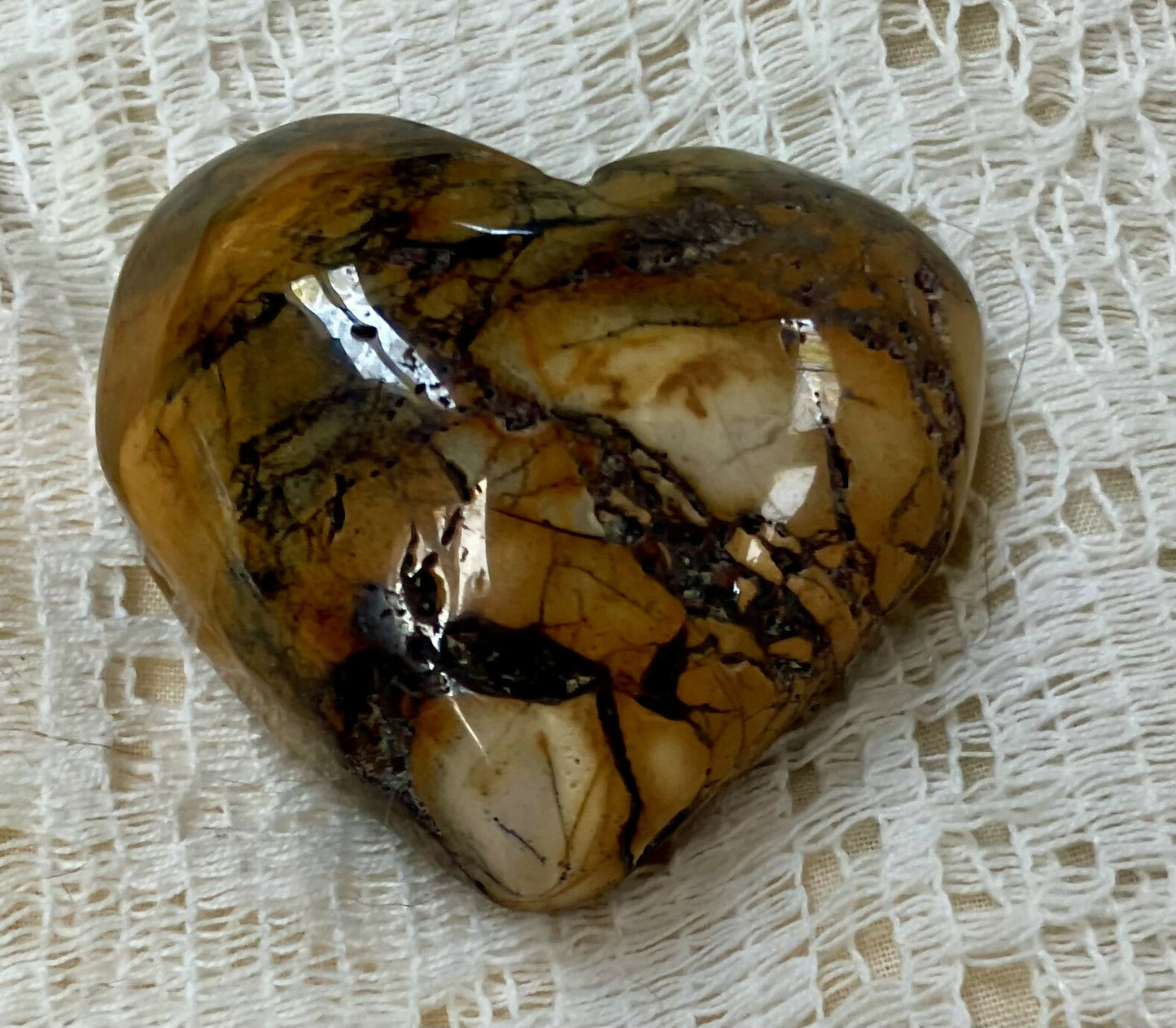 #3190 Mookite heart 74 gr
