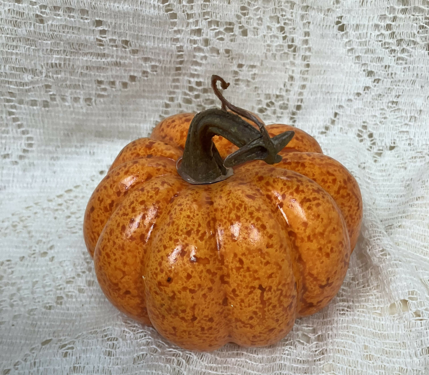 #3237 Lg orange pumpkin
