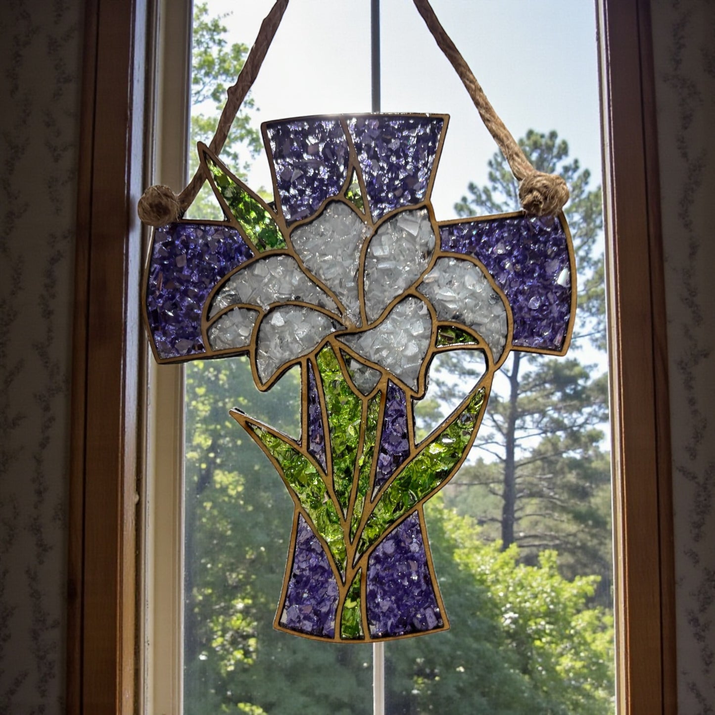 CLASS - Crushed Glass Resin Sun Catcher