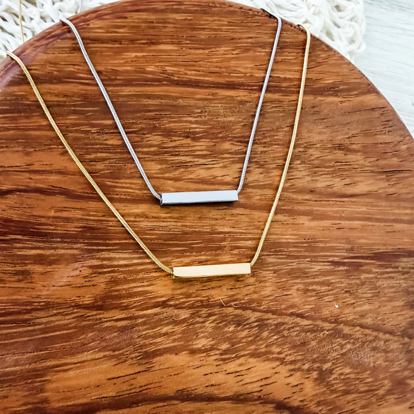 Sliding Horizontal Bar Necklace