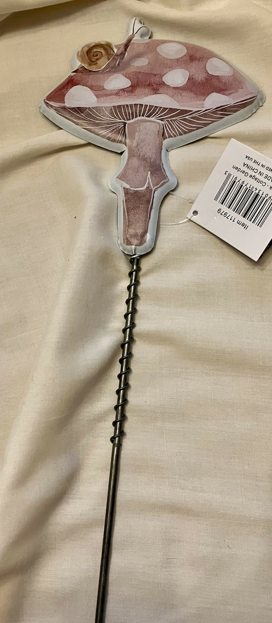 KP Cottage garden mushroom picks #251