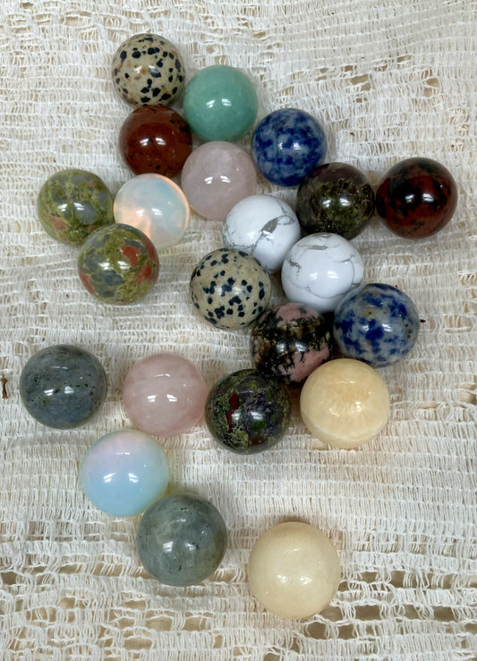 2161 Mini crystal spheres
