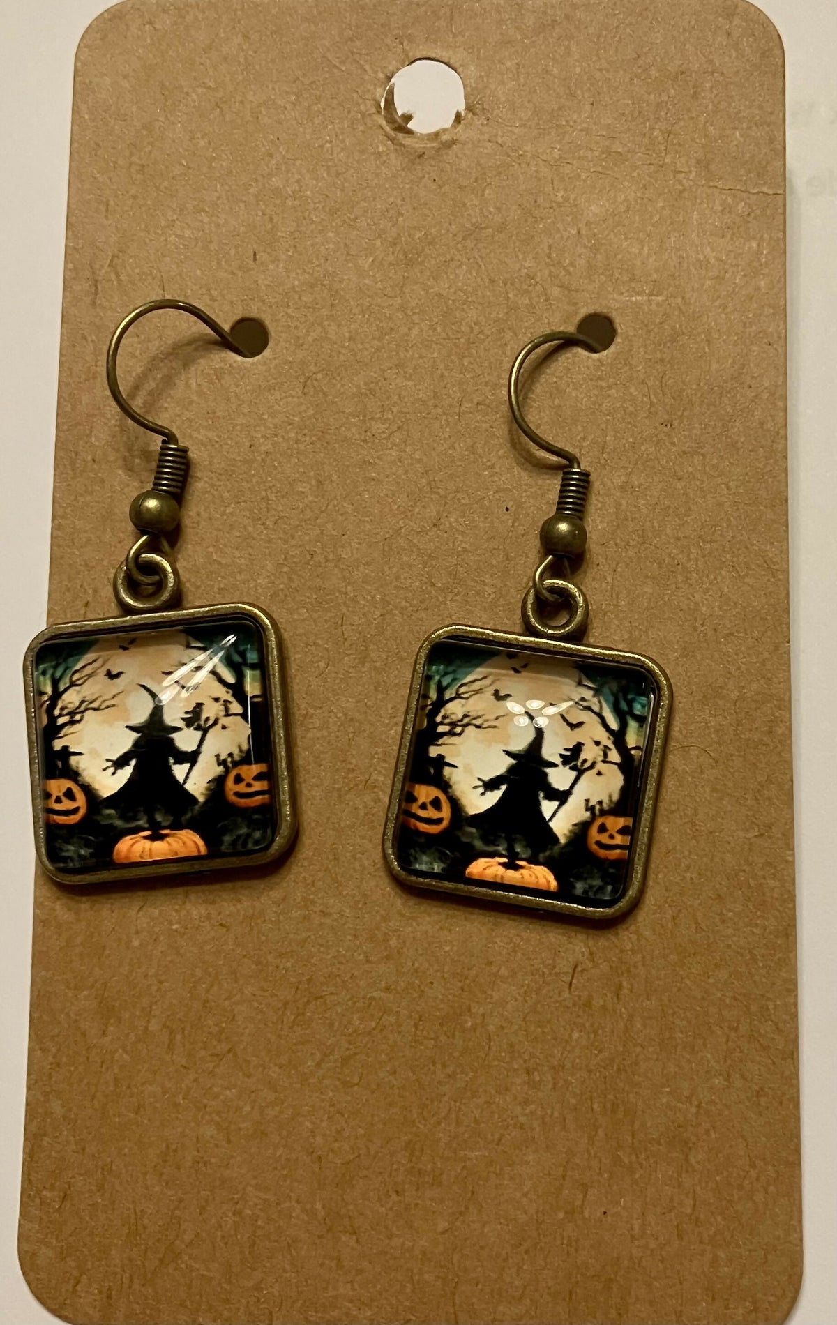 #3332 Witch/pumpkin earrings