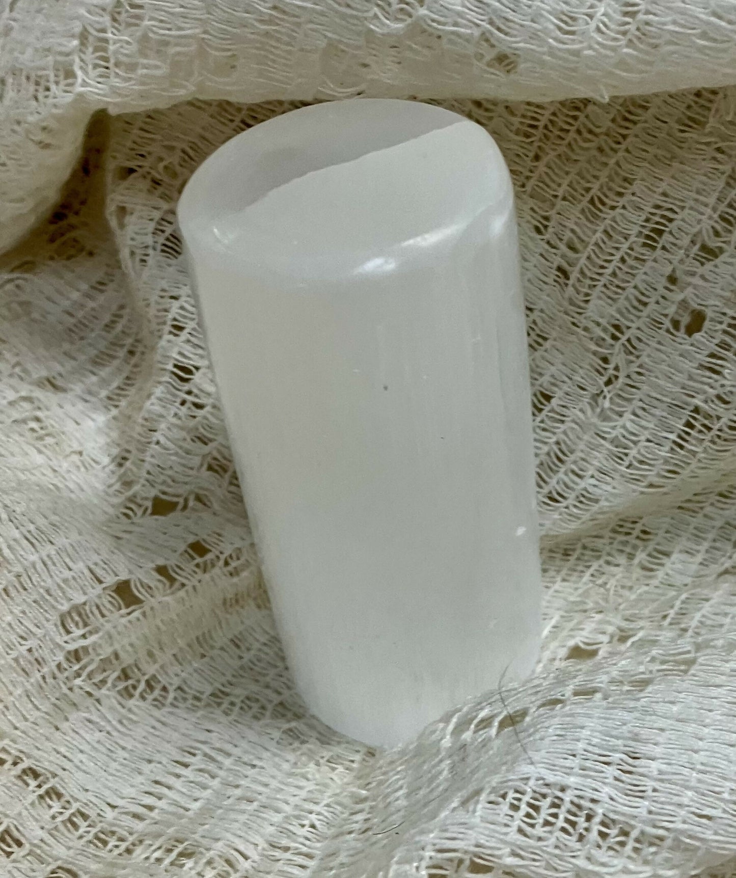 #3245 Selenite cylinder 8 cm