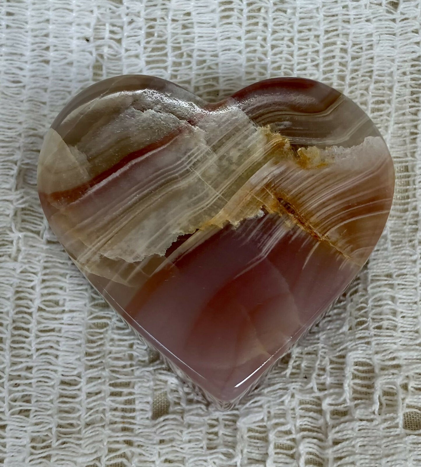 #3046 Pink Banded Onyx heart 90 gr