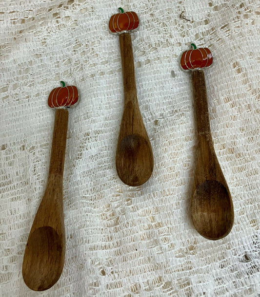 #3228Wooden pumpkin spoons
