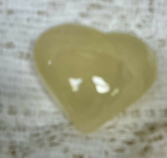#3194 2" Lemon quartz heart