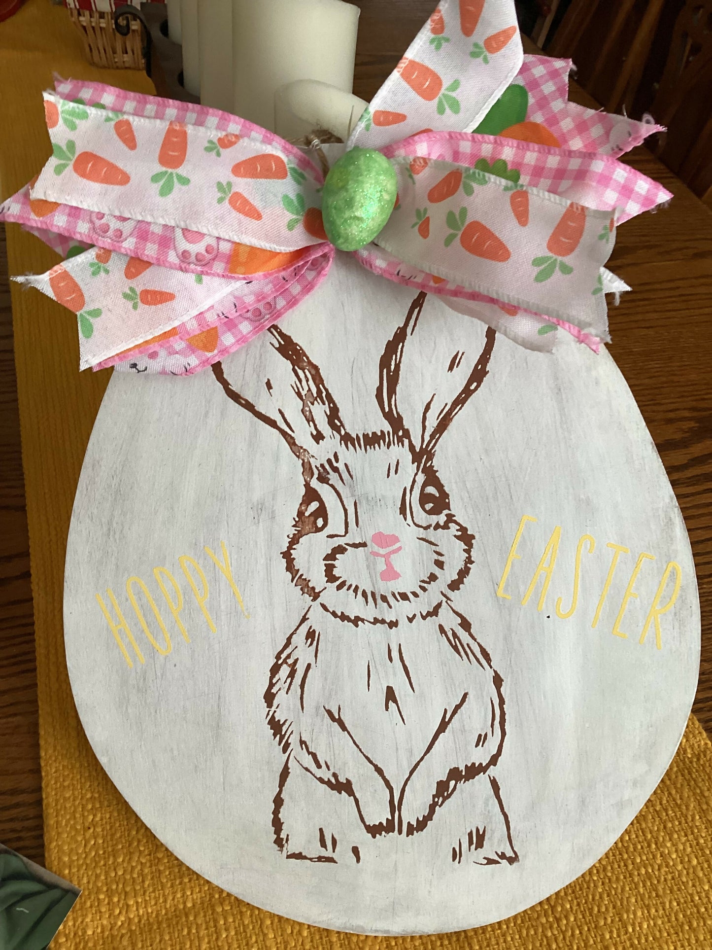 Egg shaped tag hoppy easter