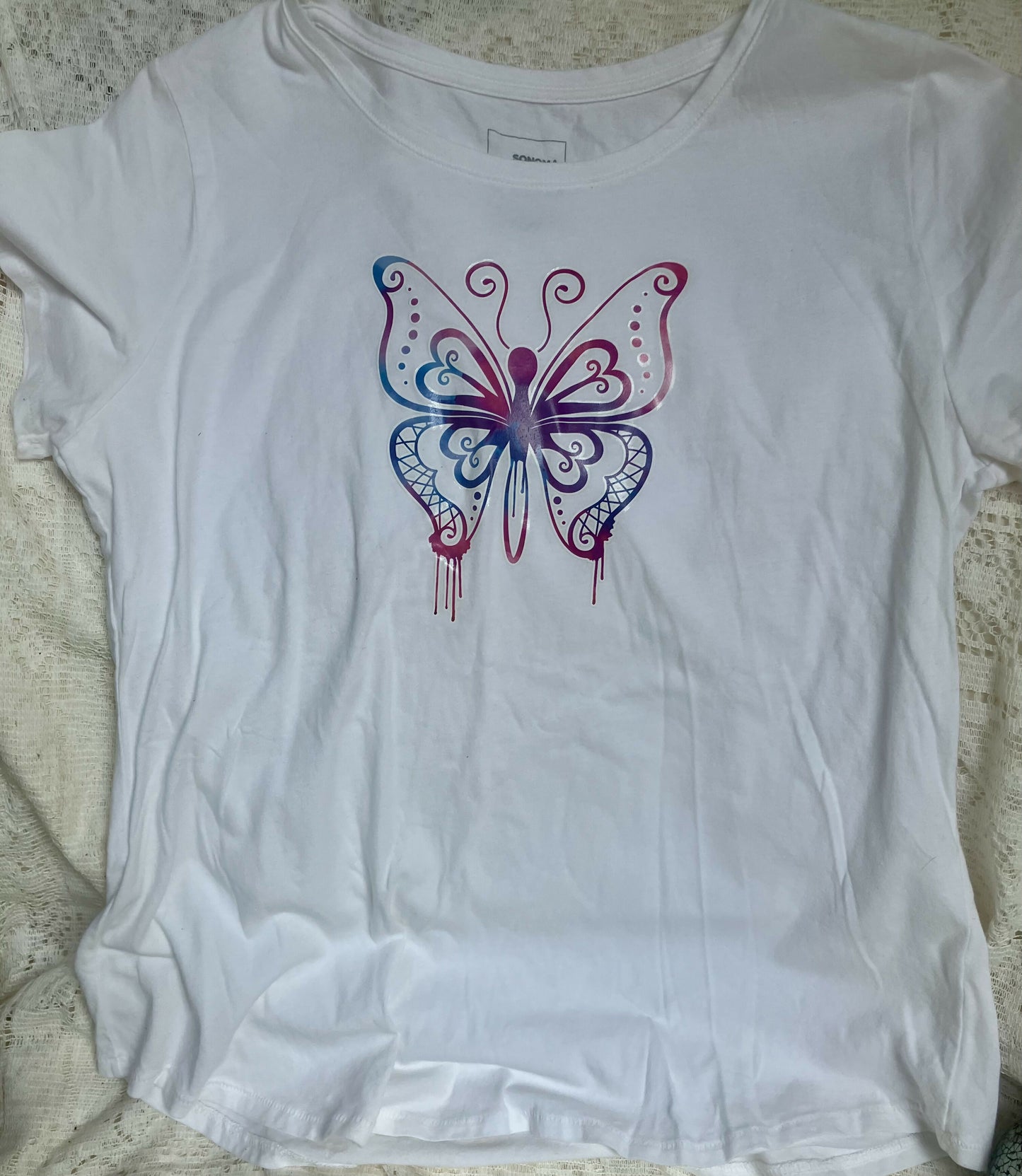 #2604 Tee with butterfly LG
