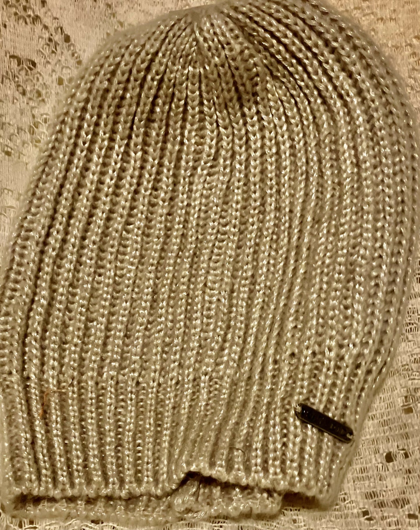 Lt gray knitted hat #250