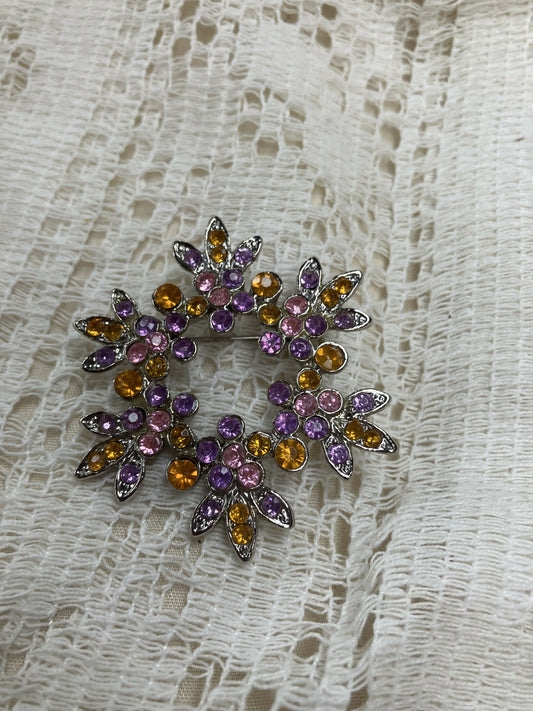 #2809 Vtg rhinestone flower brooch/pin