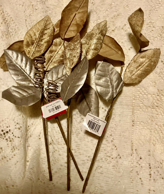 Gold leaf pick #2672