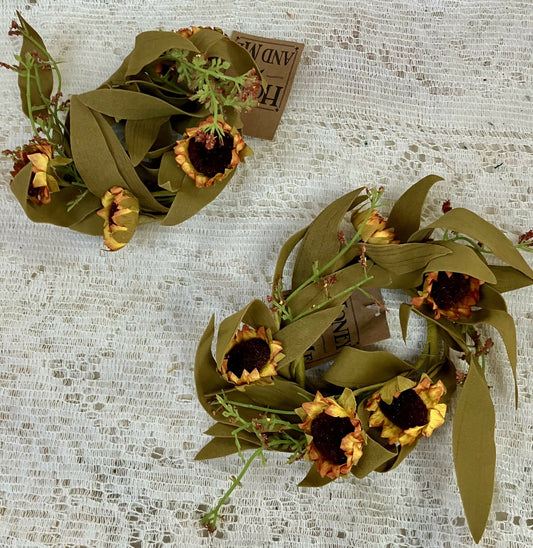 H & M sm sunflower candle ring #2564