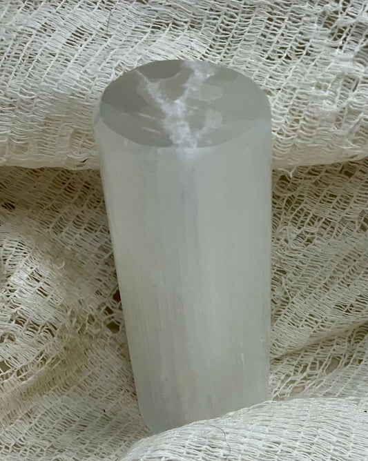 #3244 Selenite cylinder 10cm