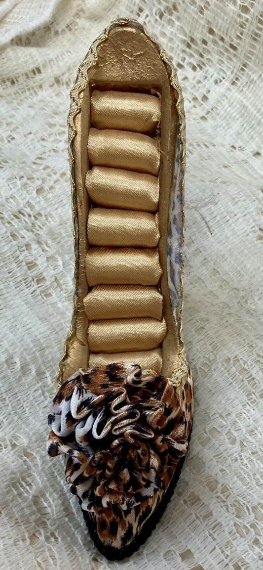 #3178 leopard heel ring holder