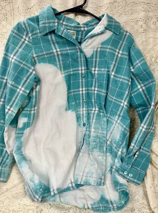 #3095 Hand bleached flannel lt blue