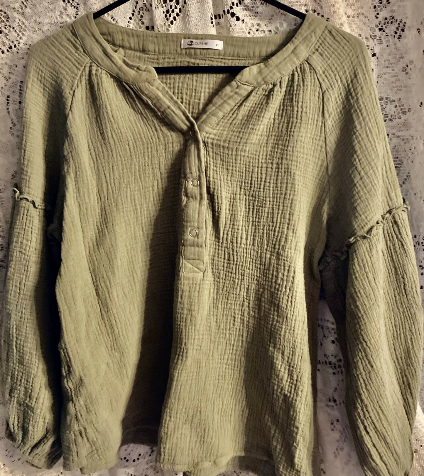 L/S olive green top #24