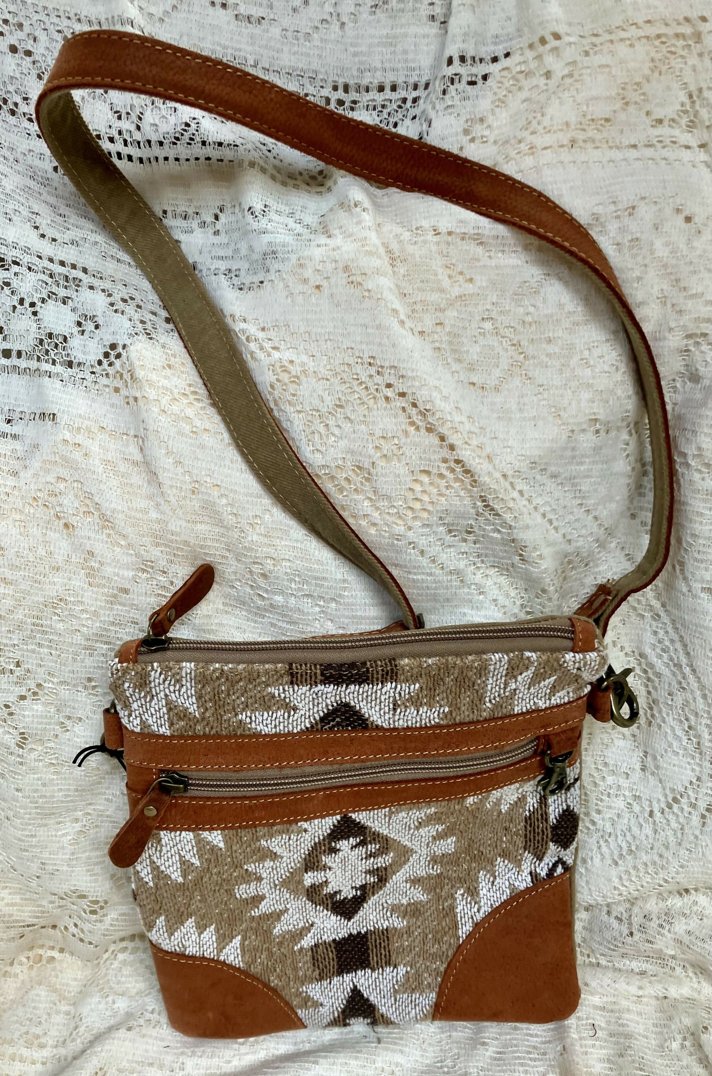 #3260 MB Camilla Saffrona crossbody