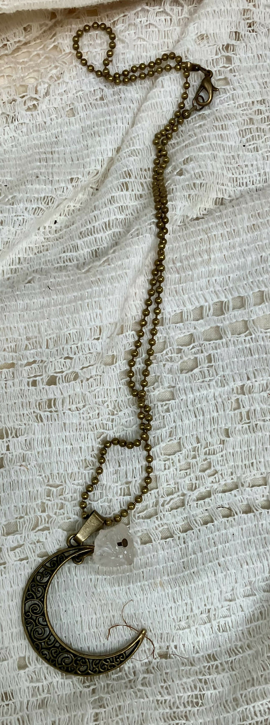 #558 crescent moon necklace