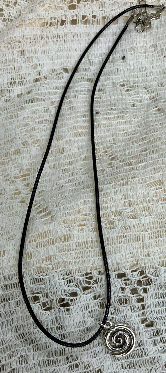#515 Intricate swirl necklace