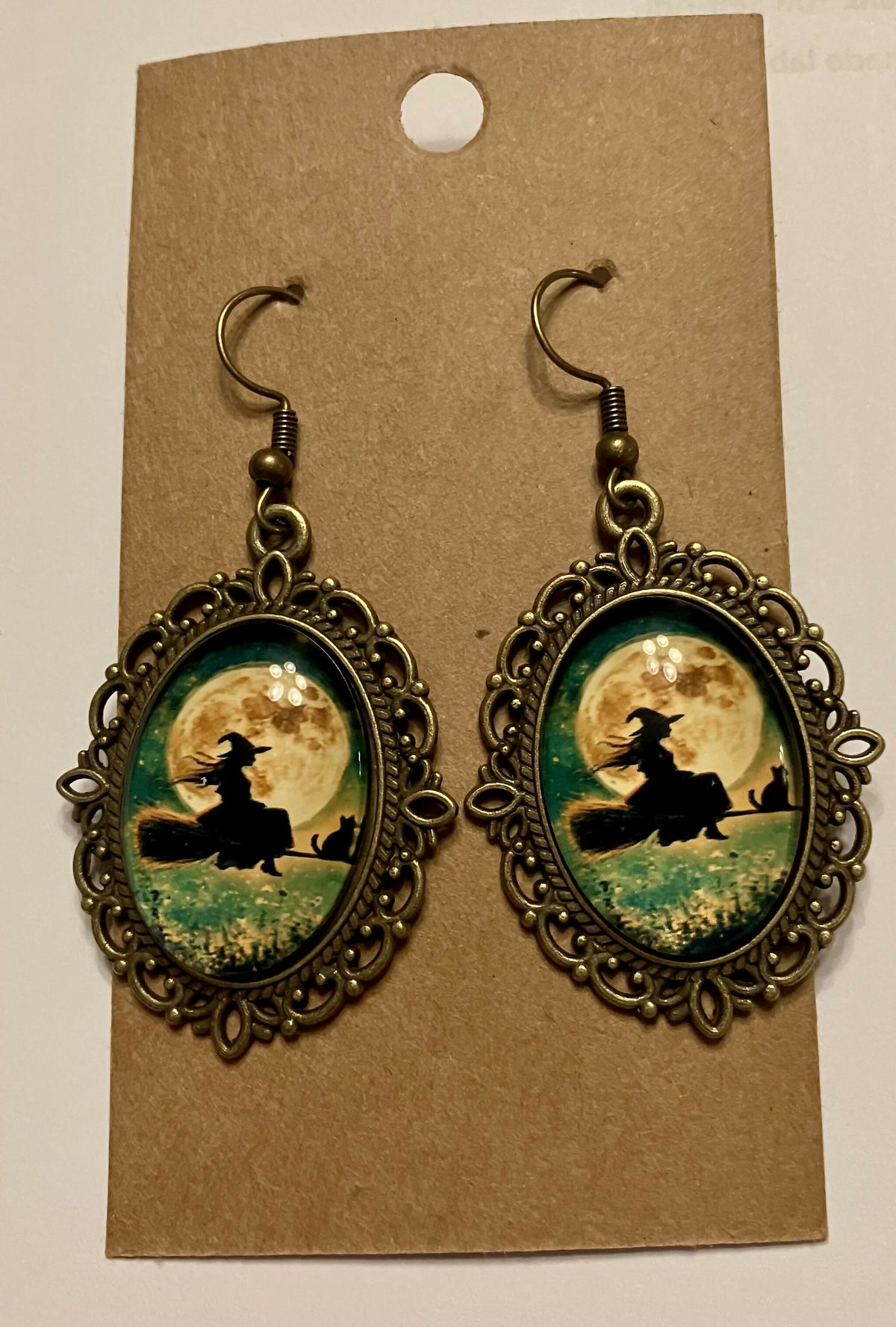 #3333 Oval lace witch earrings