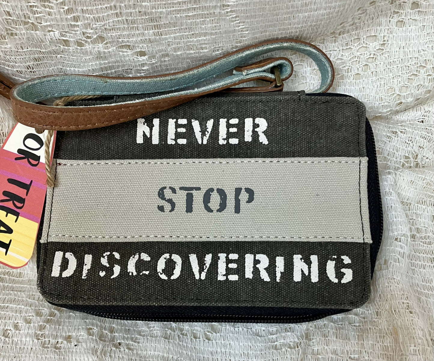 #1769 Mona B wallet