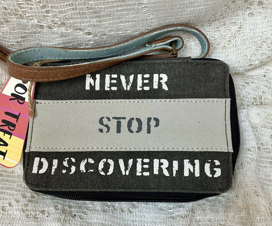 #1769 Mona B wallet