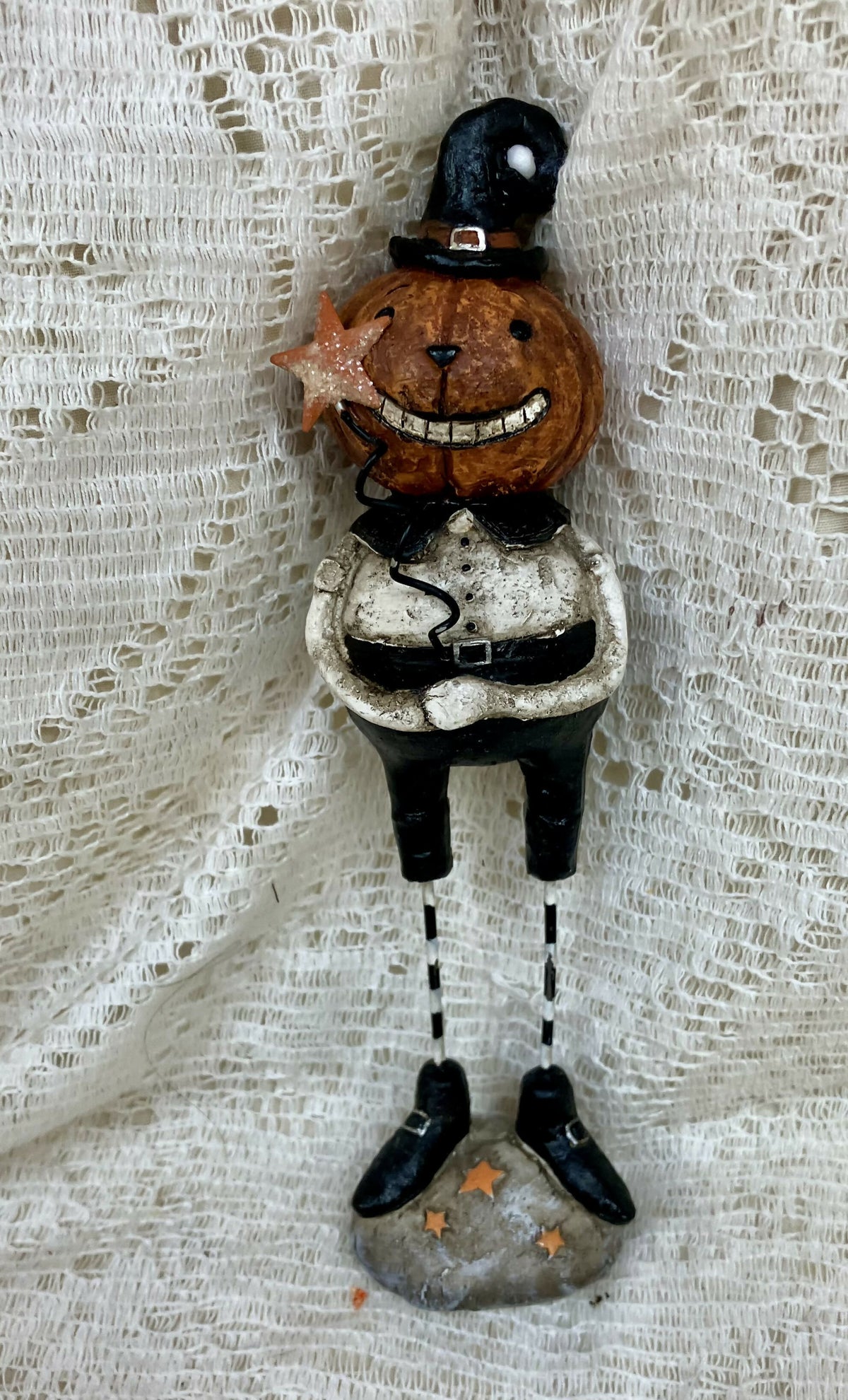 #2282 K & K 7 1/2" standing pumpkin man